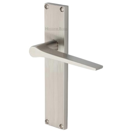 GIO LEVER HANDLE ON REEDED BACKPLATE